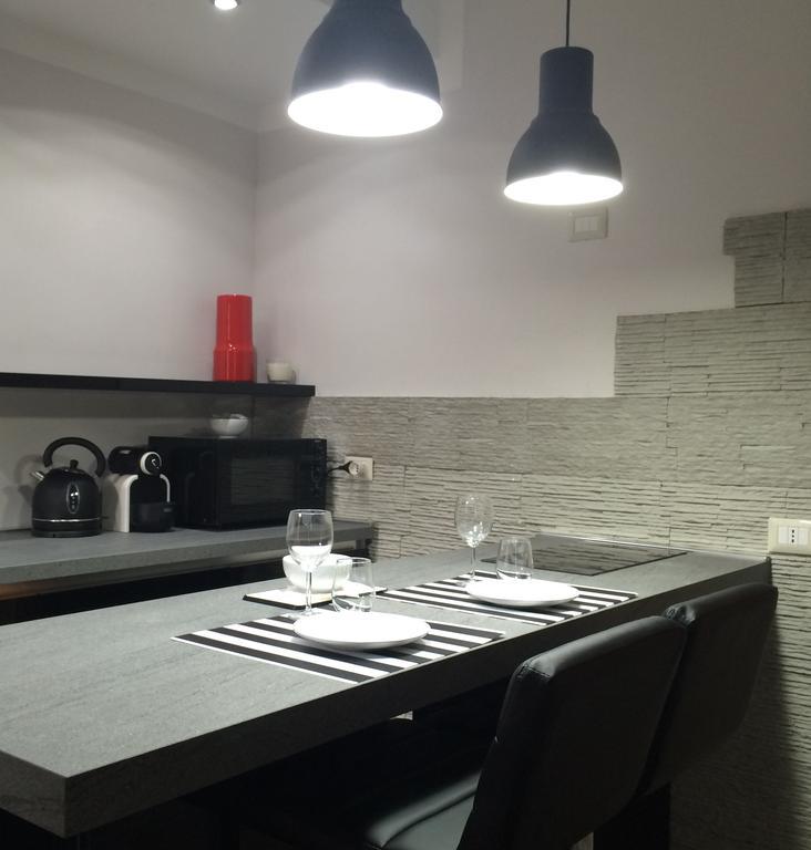 Kibilu - Via Confalonieri - Stazione Garibaldi - Zona Isola ミラノ 部屋 写真